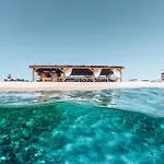 Apartment Luxury Aquarius - Beachside With Hot Tub Vodice