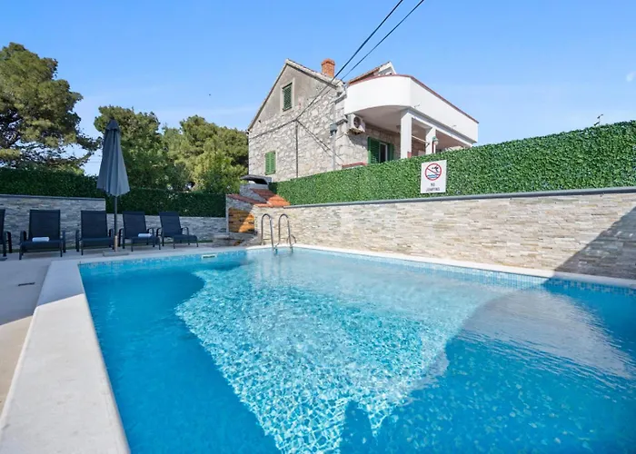 Appartement Luxury Aquarius - Beachside With Hot Tub Vodice